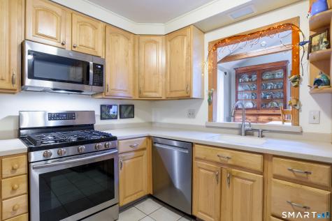 105 Meadow Wood Road Stratford CT 06614