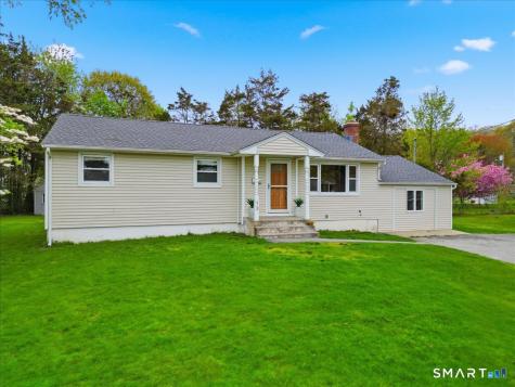 13 Mark Trail Groton CT 06340