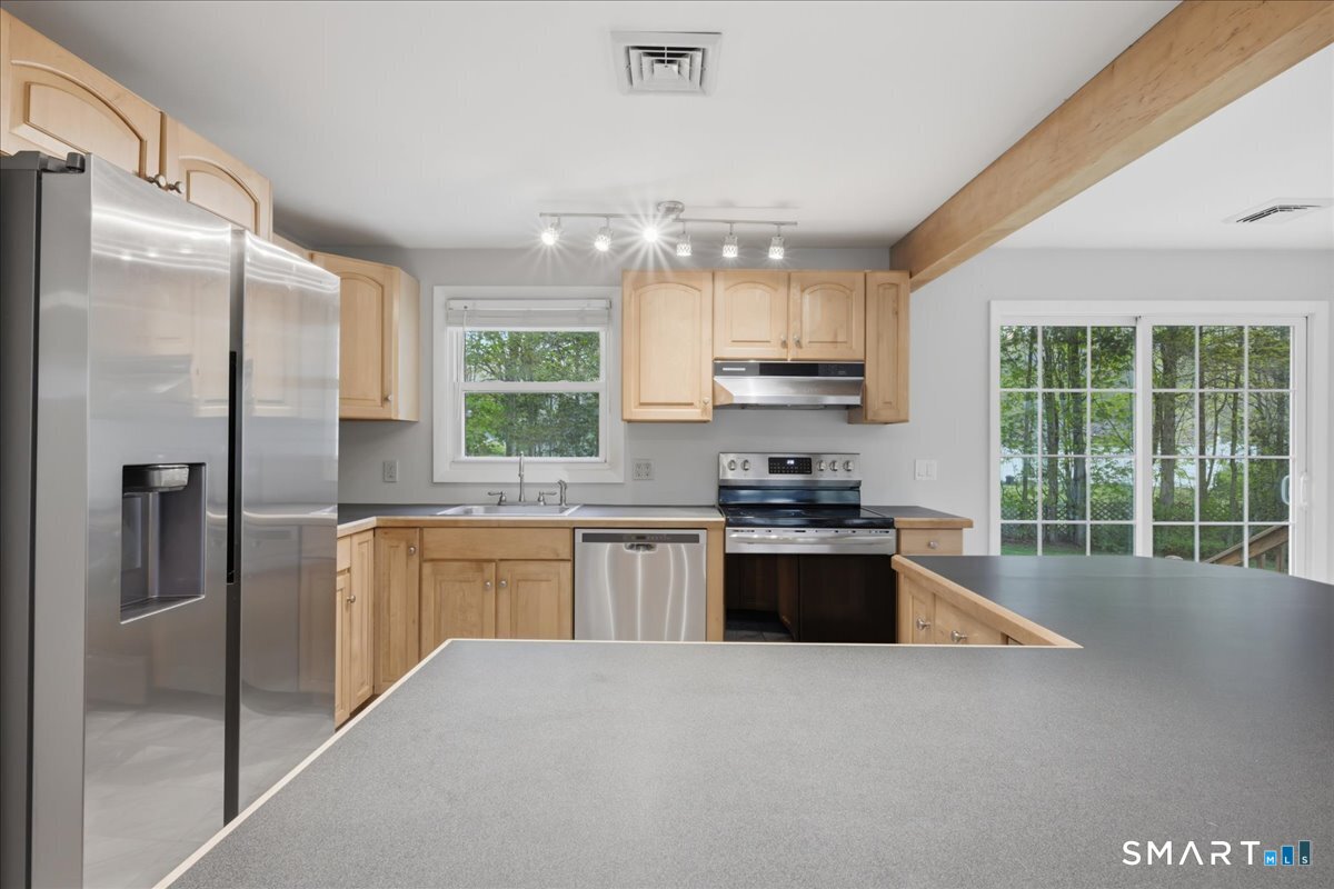 13 Mark Trail Groton CT 06340