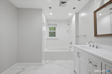 13 Mark Trail Groton CT 06340