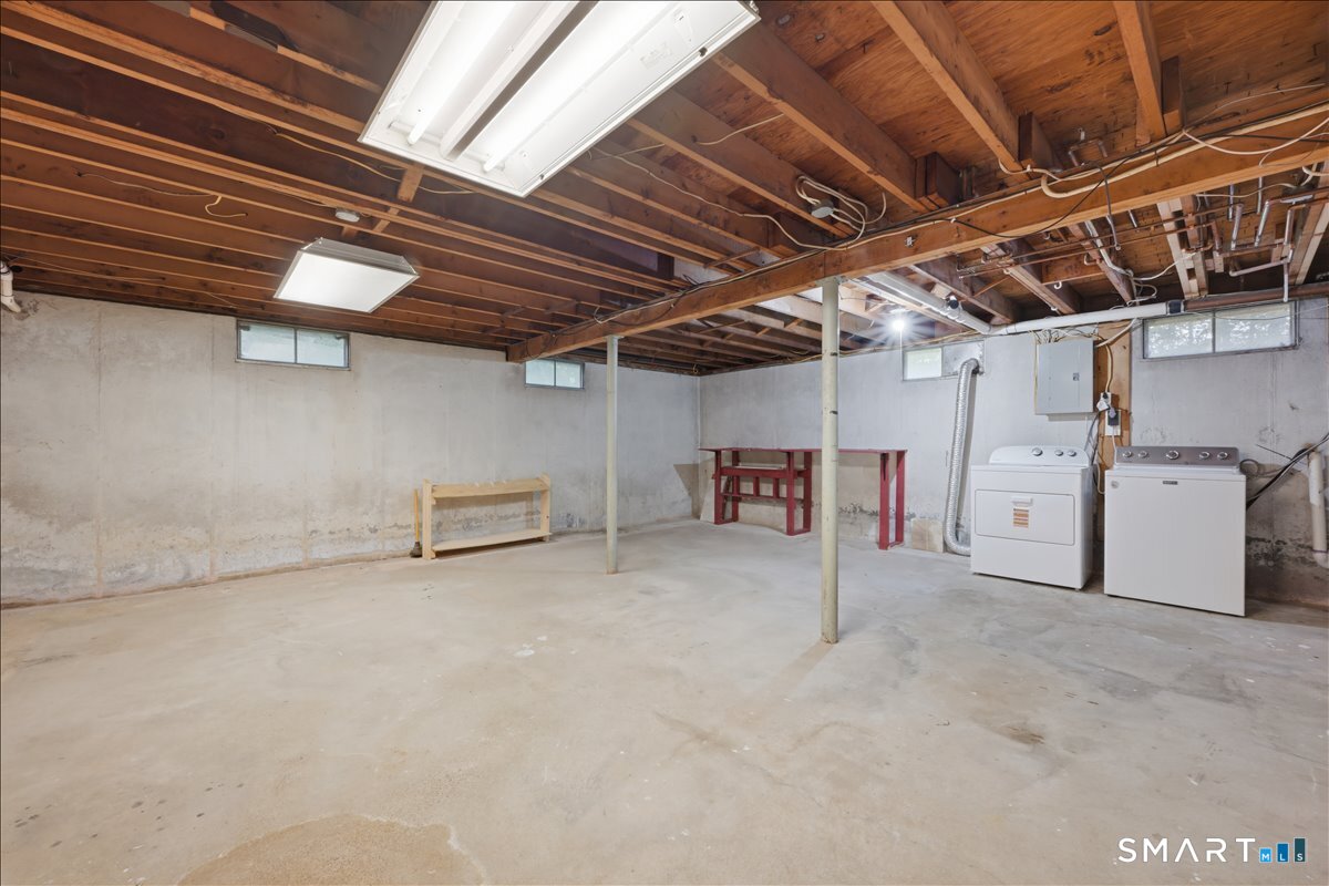 13 Mark Trail Groton CT 06340