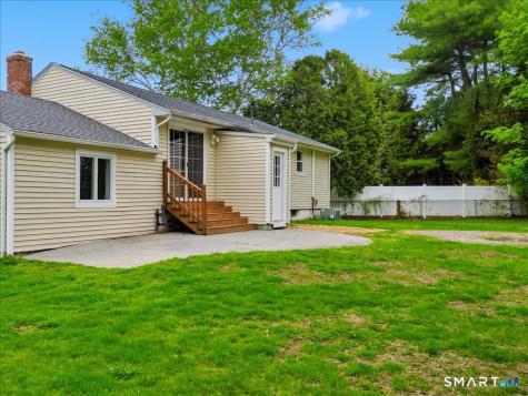 13 Mark Trail Groton CT 06340