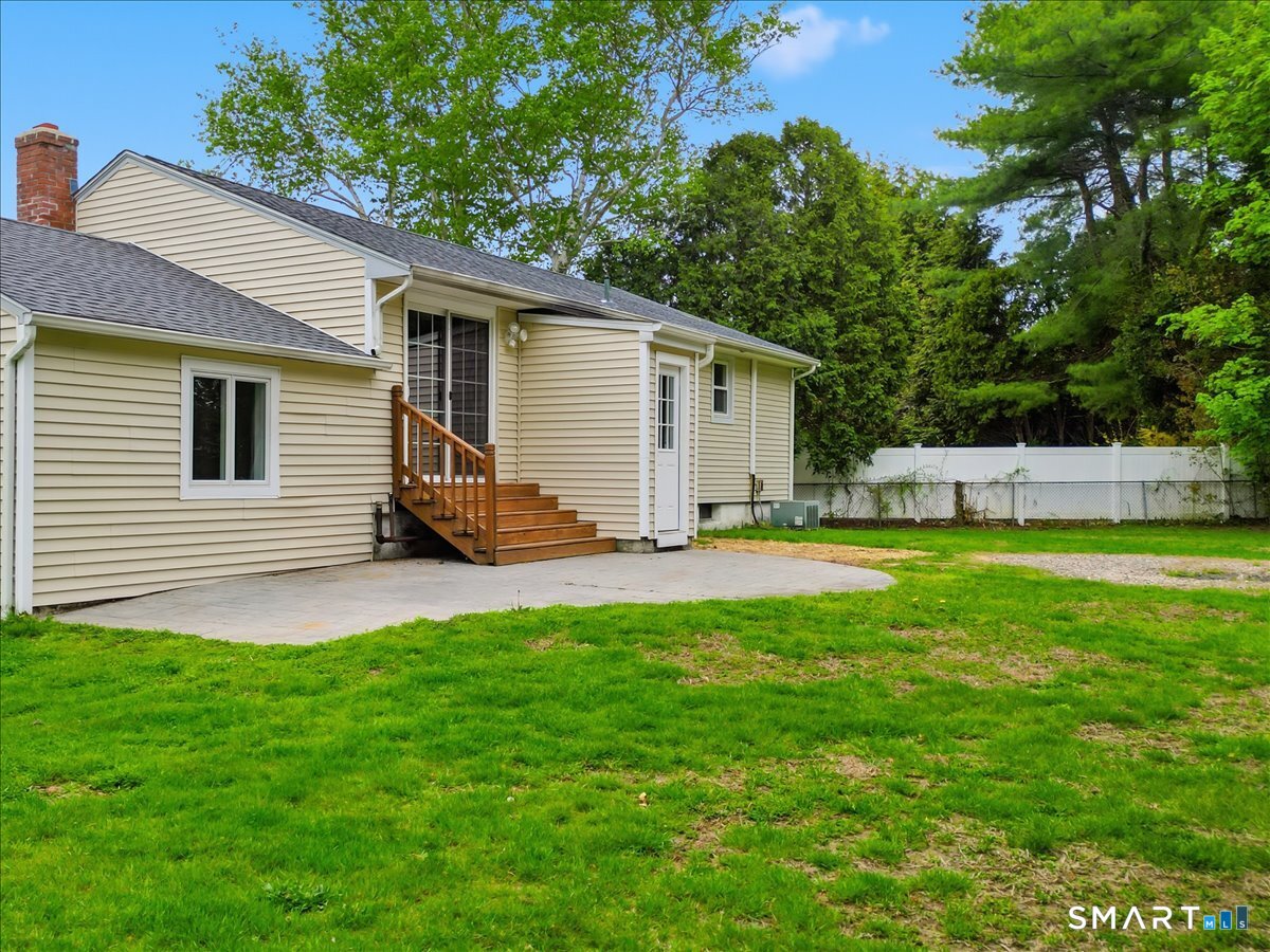 13 Mark Trail Groton CT 06340