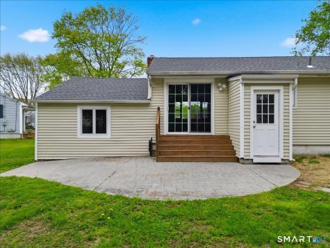 13 Mark Trail Groton CT 06340