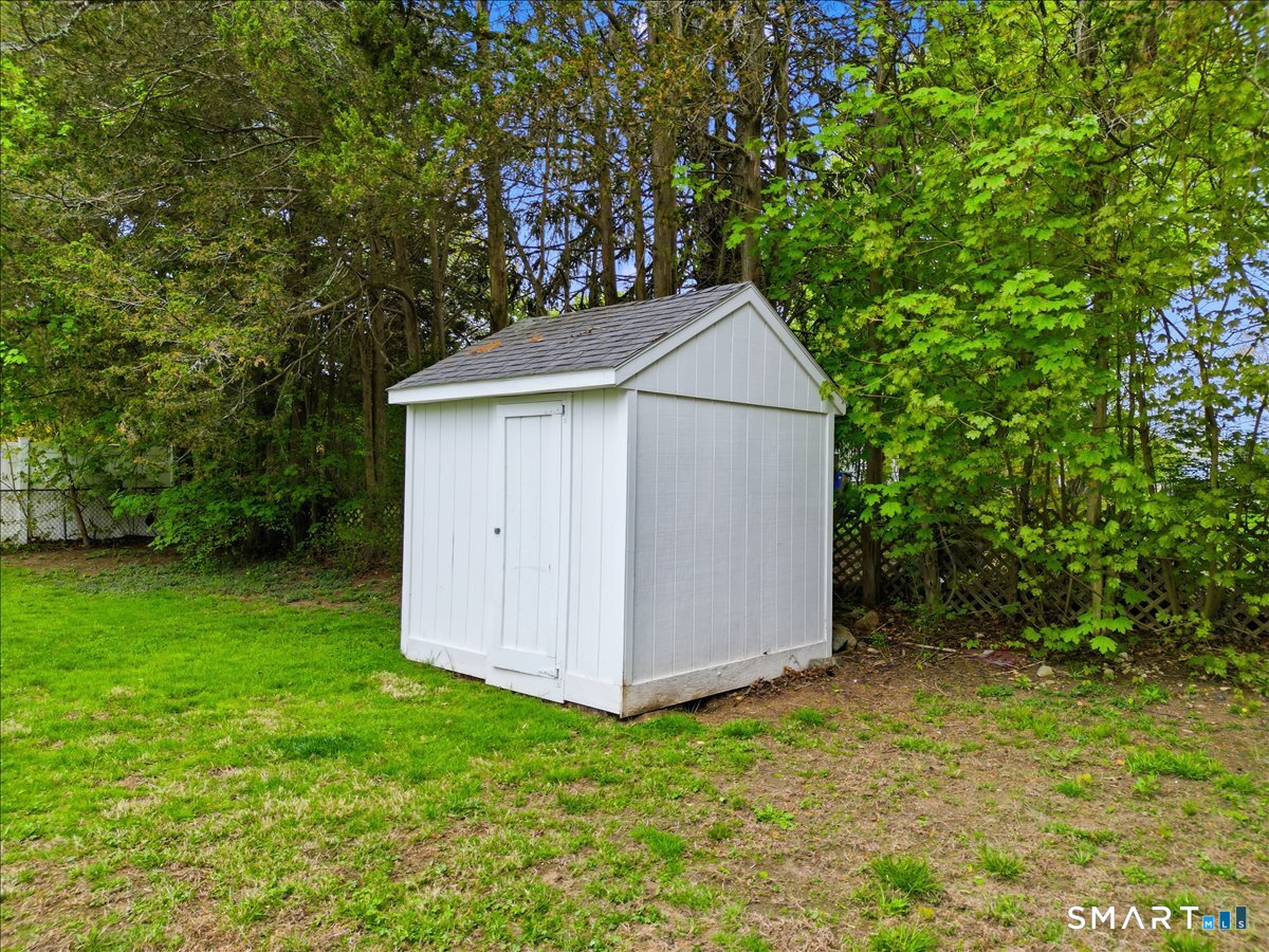 13 Mark Trail Groton CT 06340