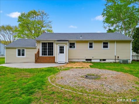 13 Mark Trail Groton CT 06340