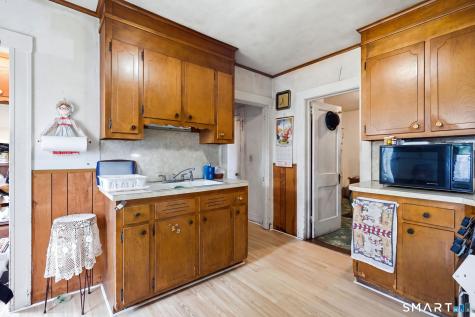 44 Sisson Street East Hartford CT 06118
