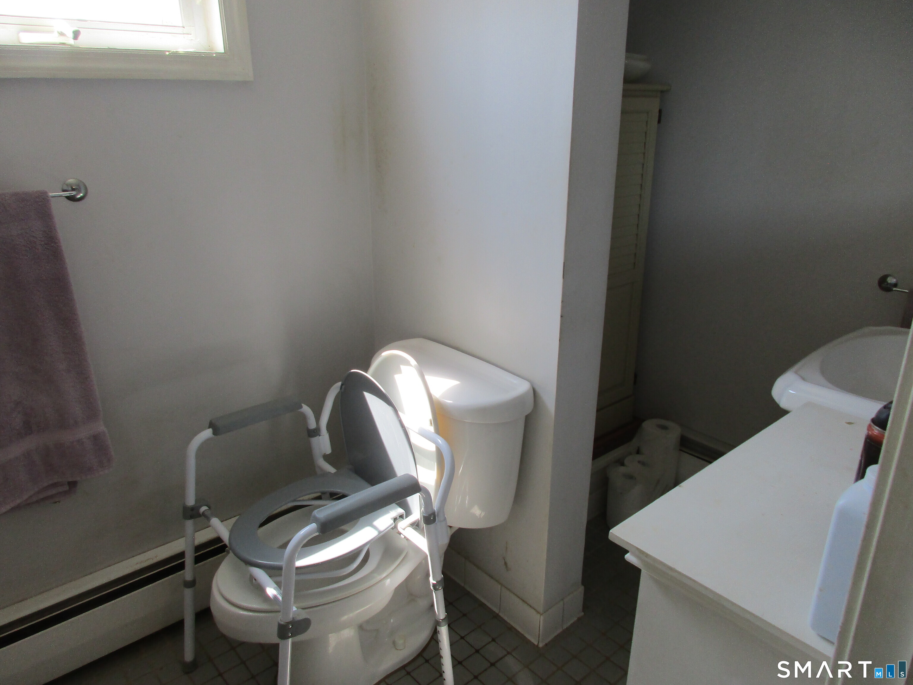 24 Monroe Street Milford CT 06460