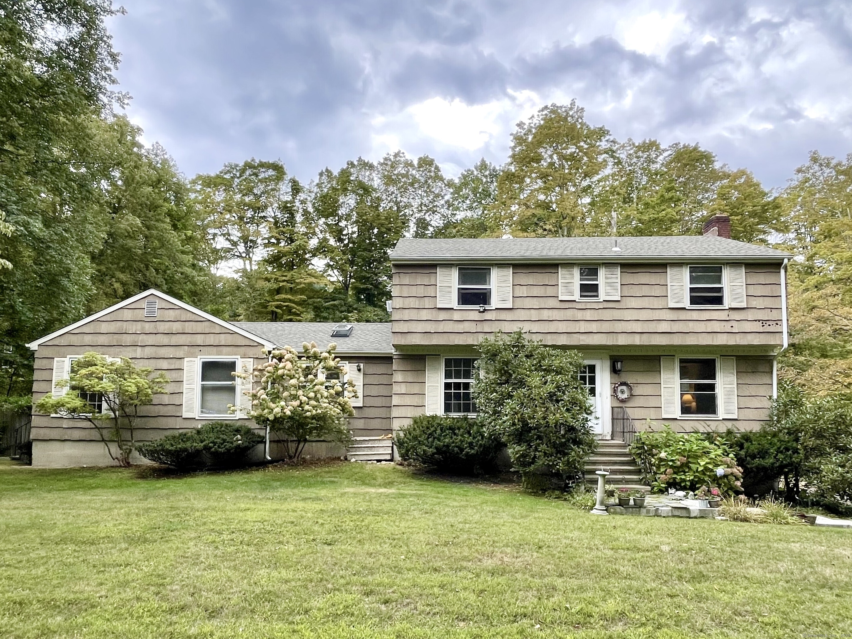 2 Rita Drive New Fairfield CT 06812