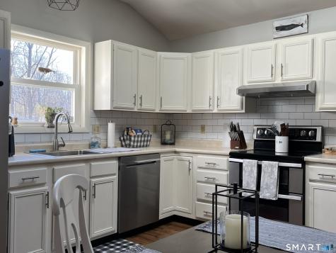 190 Cow Hill Road Clinton CT 06413