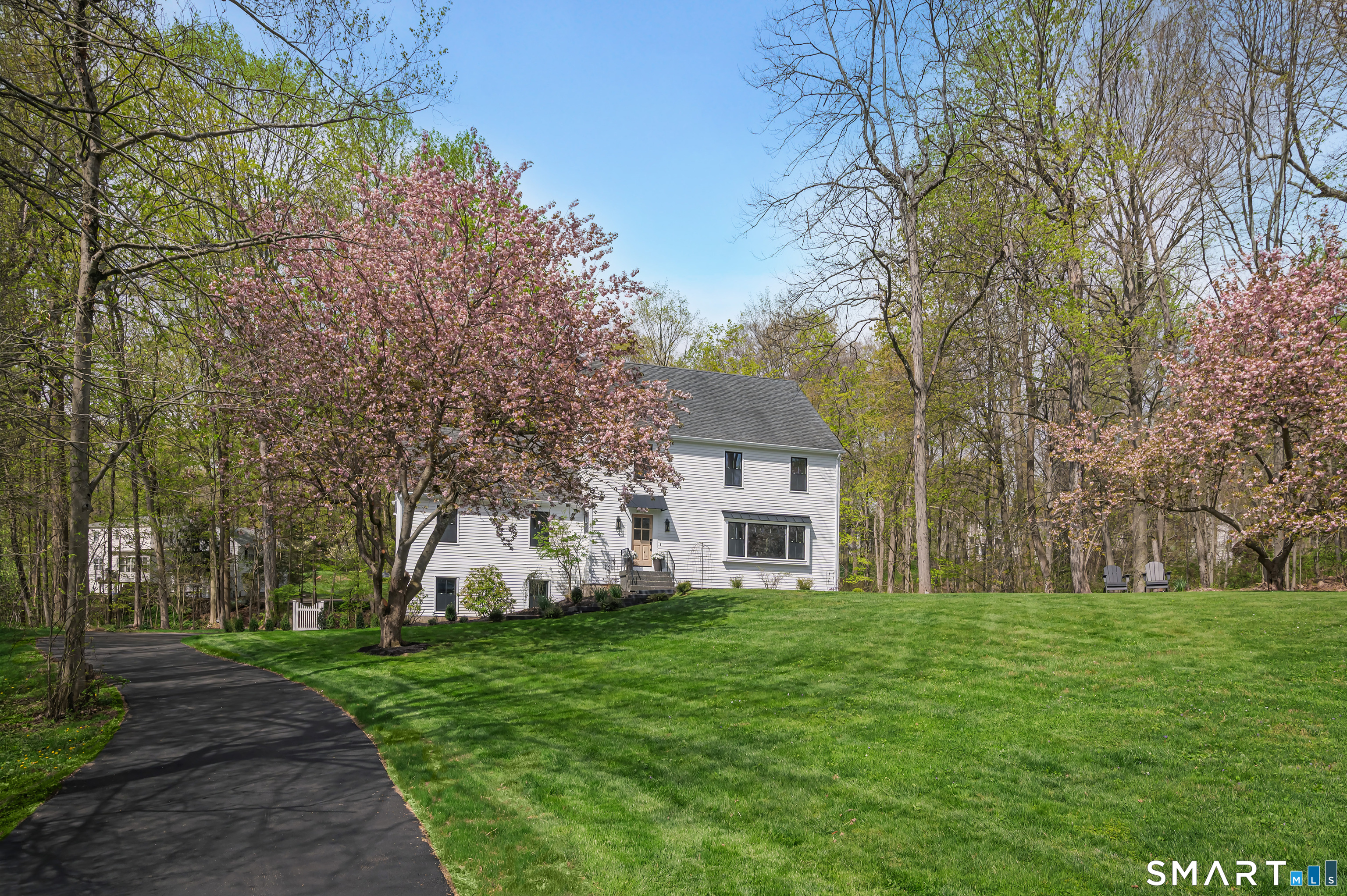 Ridgefield CT, 131 Fieldcrest Drive