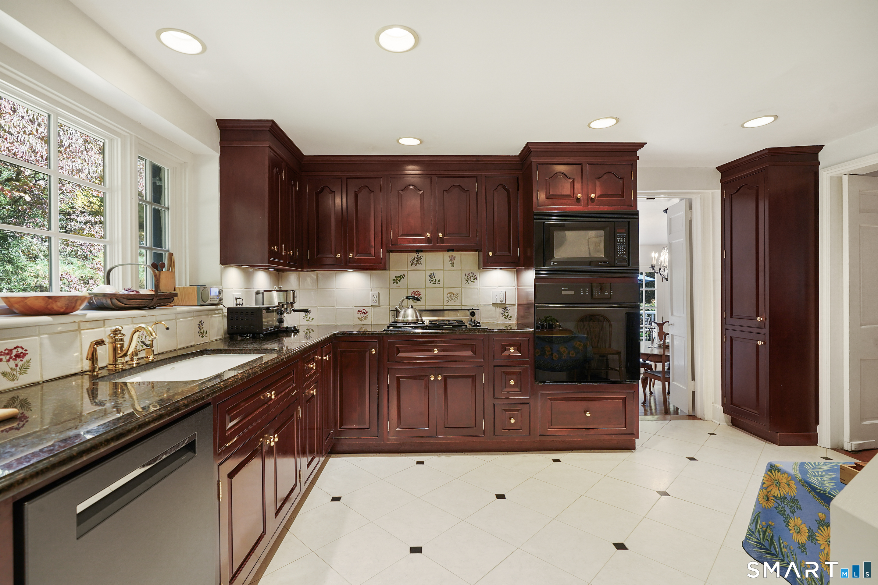 221 Hunting Ridge Road Stamford CT 06903