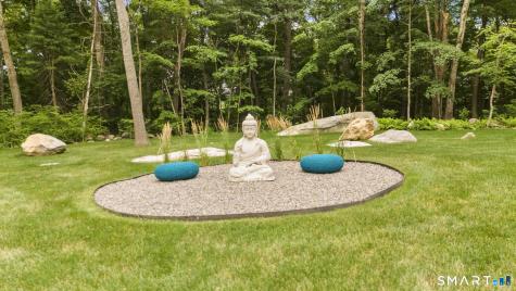 17 Pine Ridge Road Woodbridge CT 06525