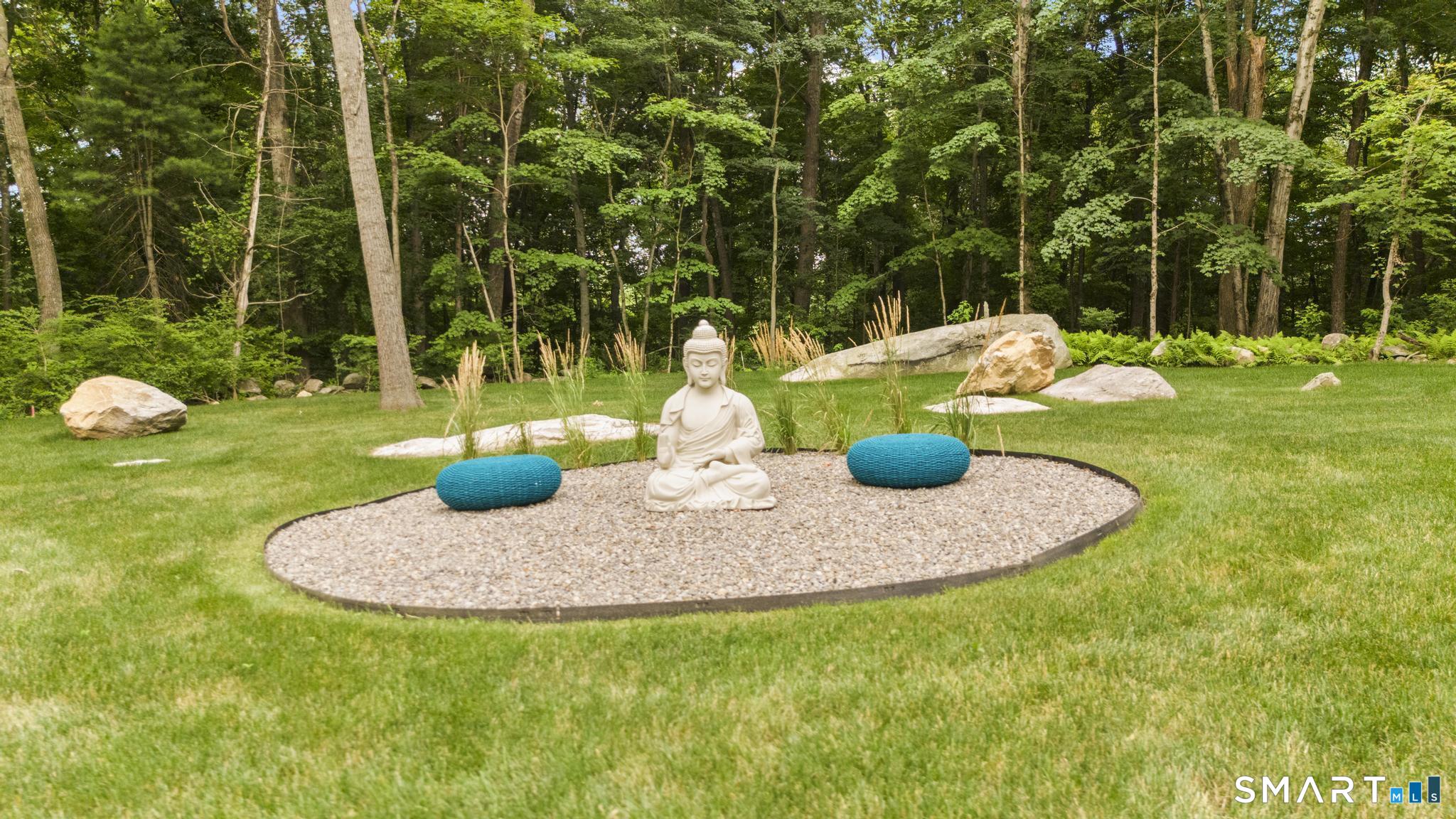 17 Pine Ridge Road Woodbridge CT 06525