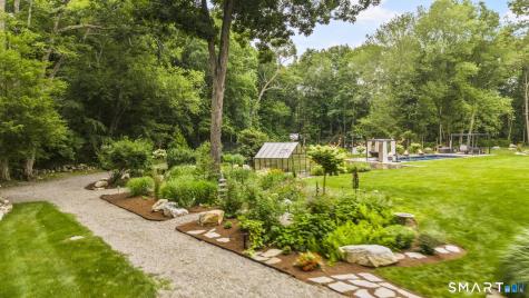 17 Pine Ridge Road Woodbridge CT 06525
