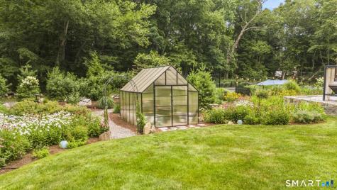 17 Pine Ridge Road Woodbridge CT 06525
