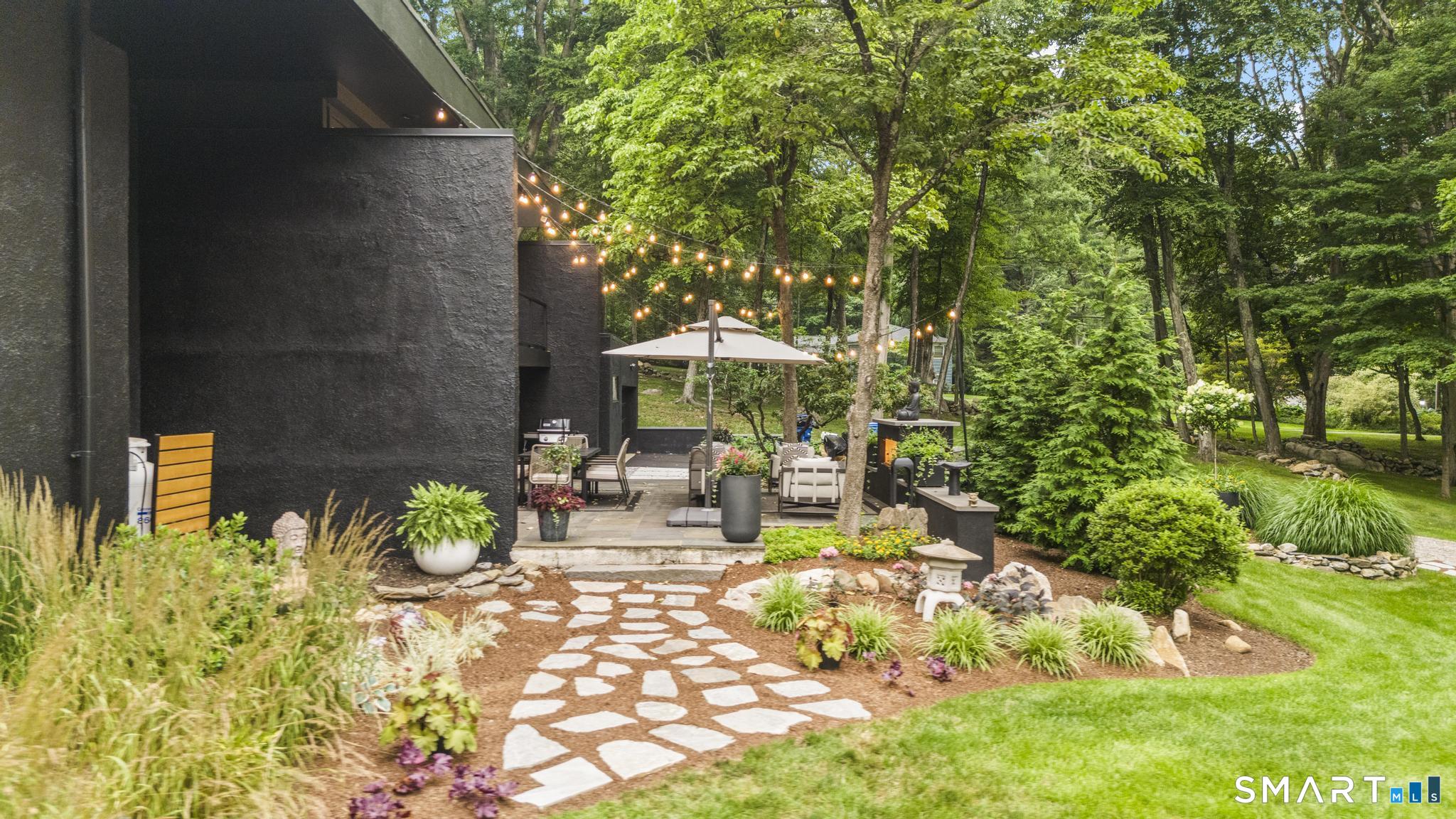 17 Pine Ridge Road Woodbridge CT 06525