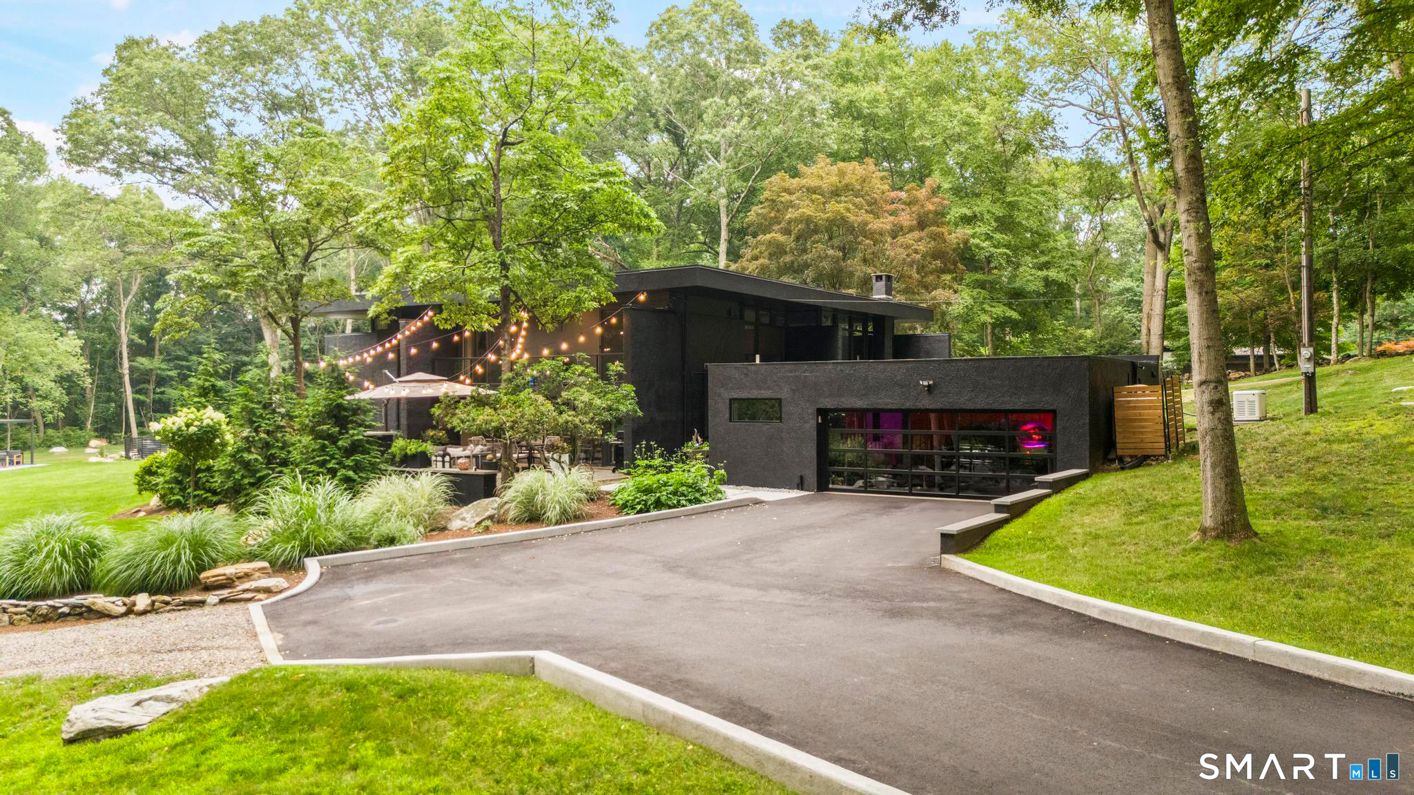 17 Pine Ridge Road Woodbridge CT 06525