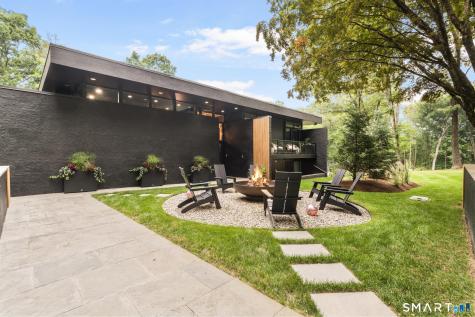 17 Pine Ridge Road Woodbridge CT 06525