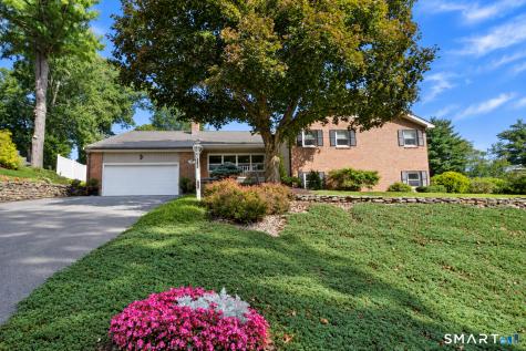 66 Lovelace Drive West Hartford CT 06117
