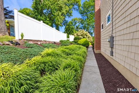 66 Lovelace Drive West Hartford CT 06117