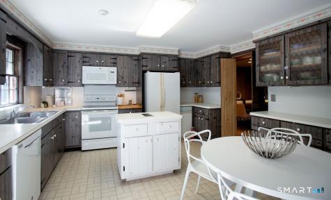 531 Cheese Spring Road New Canaan CT 06840