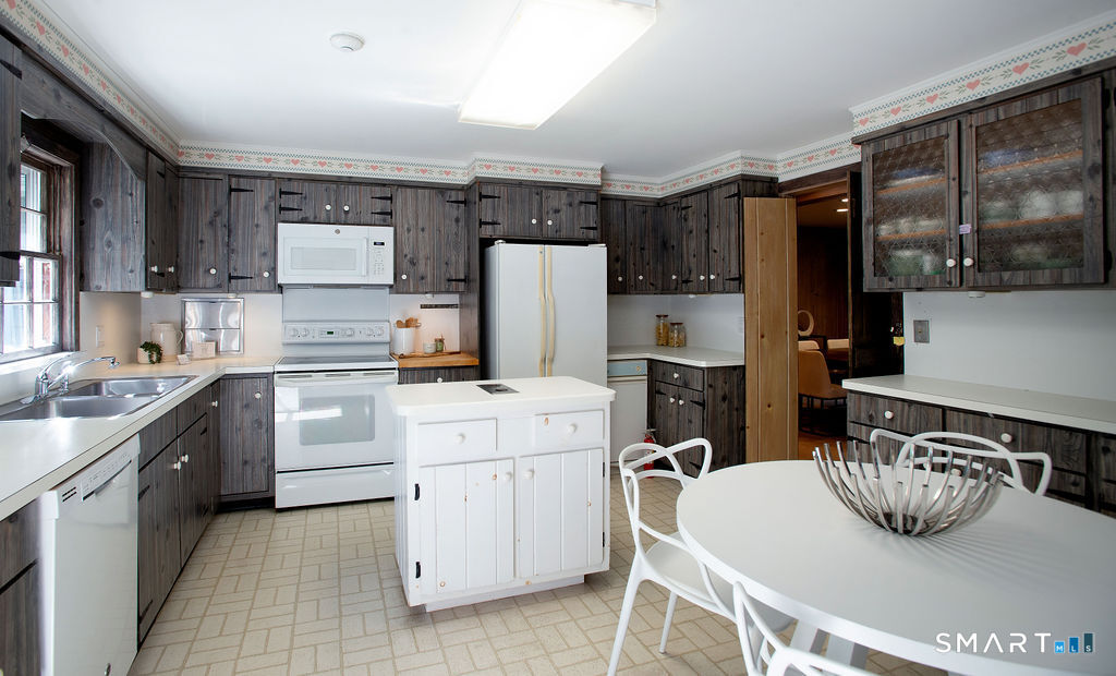 531 Cheese Spring Road New Canaan CT 06840