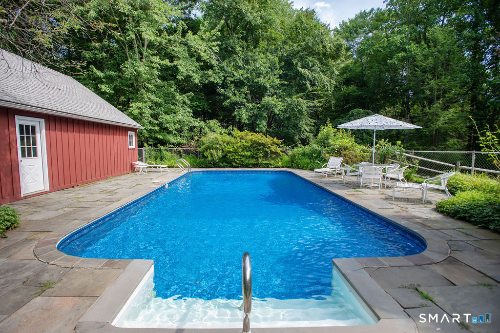 531 Cheese Spring Road New Canaan CT 06840