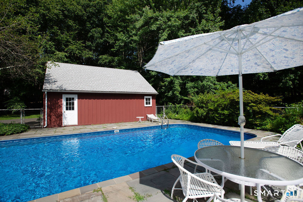 531 Cheese Spring Road New Canaan CT 06840