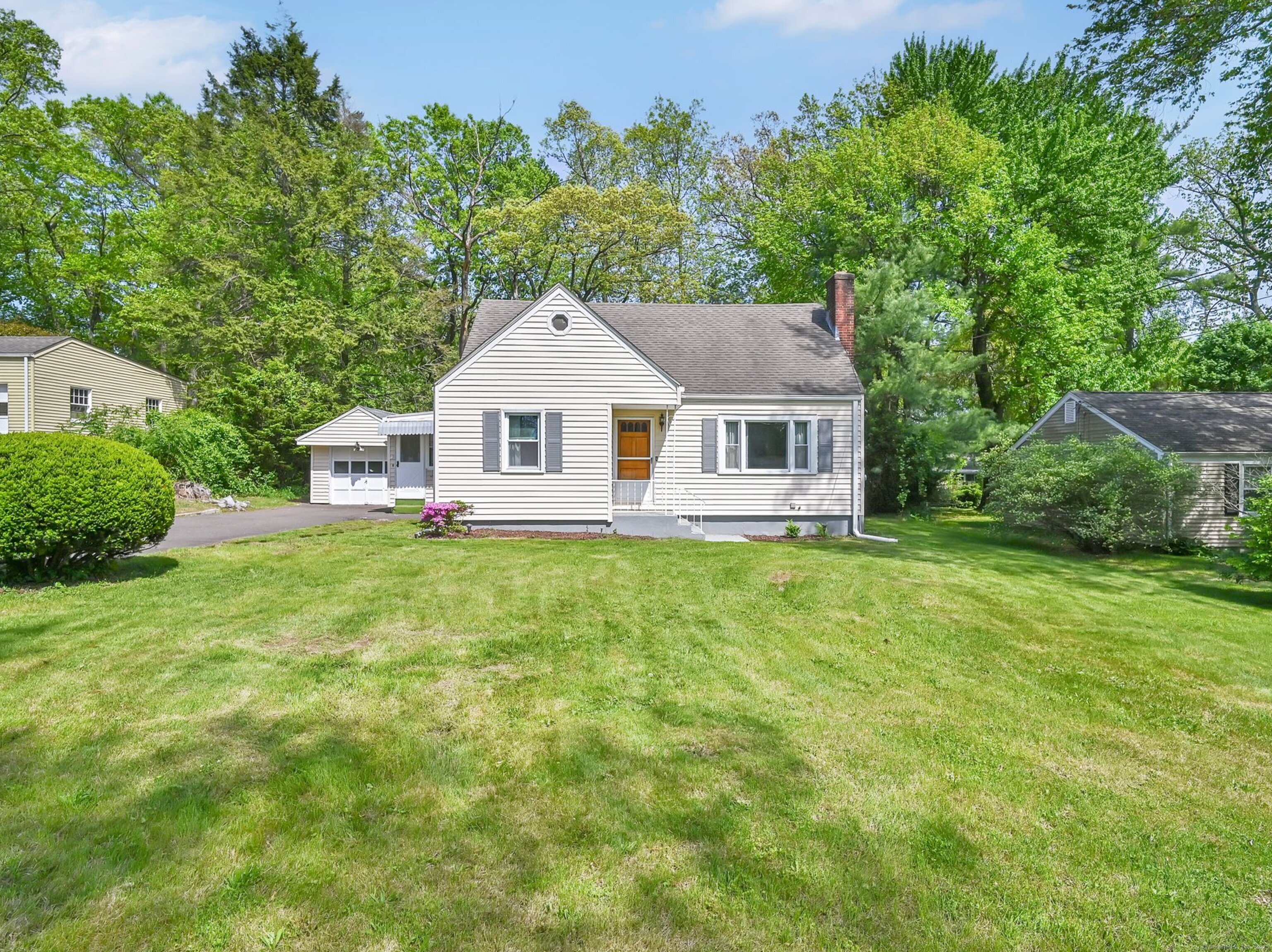 23 Sunnyside Circle Windsor CT 06095