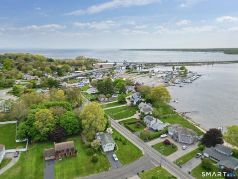 3 East Wharf Road Waterford CT 06385