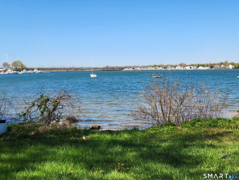 3 East Wharf Road Waterford CT 06385