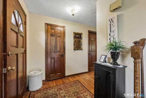 3 East Wharf Road Waterford CT 06385