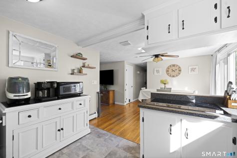 4 Whitewood Street Enfield CT 06082