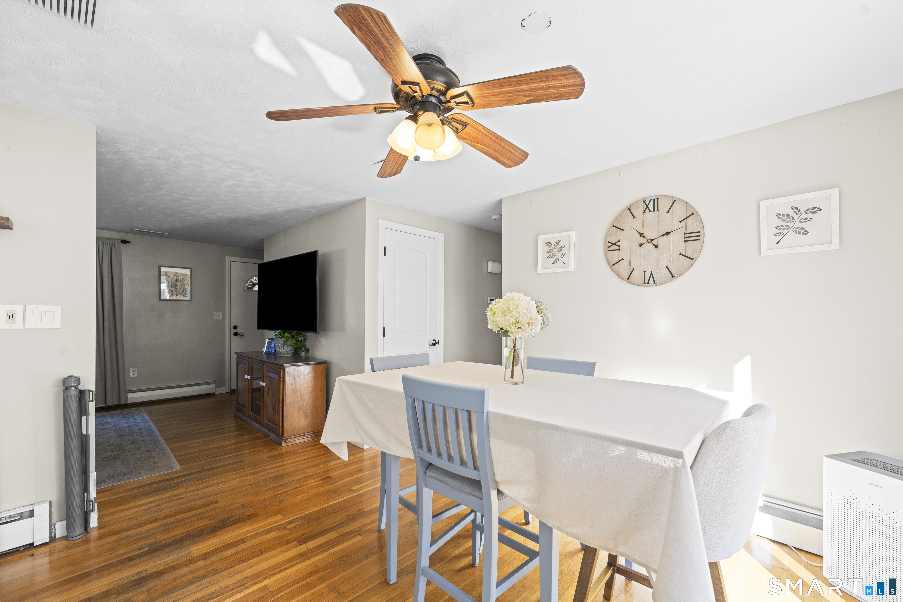 4 Whitewood Street Enfield CT 06082