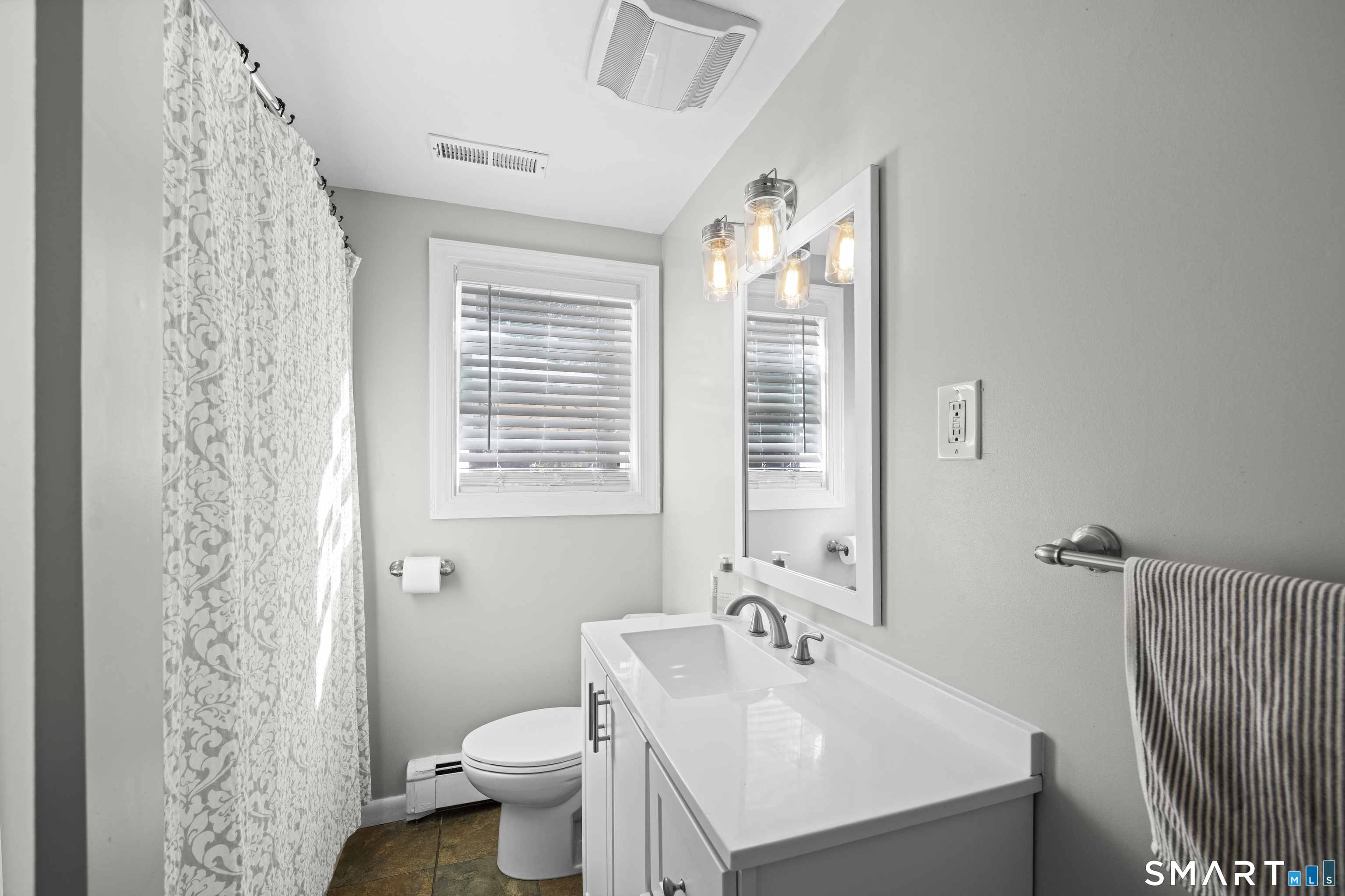 4 Whitewood Street Enfield CT 06082