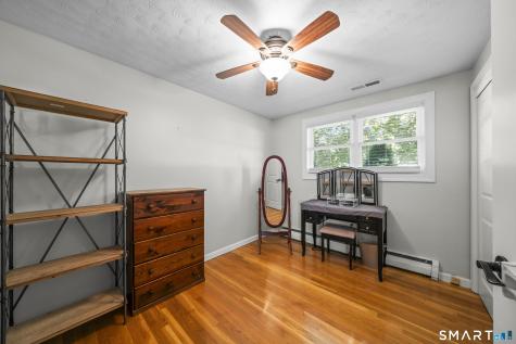 4 Whitewood Street Enfield CT 06082