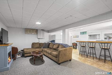 4 Whitewood Street Enfield CT 06082