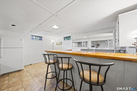 4 Whitewood Street Enfield CT 06082