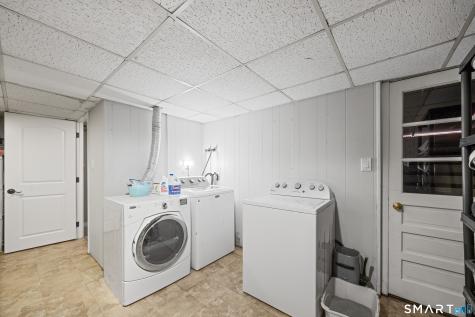4 Whitewood Street Enfield CT 06082
