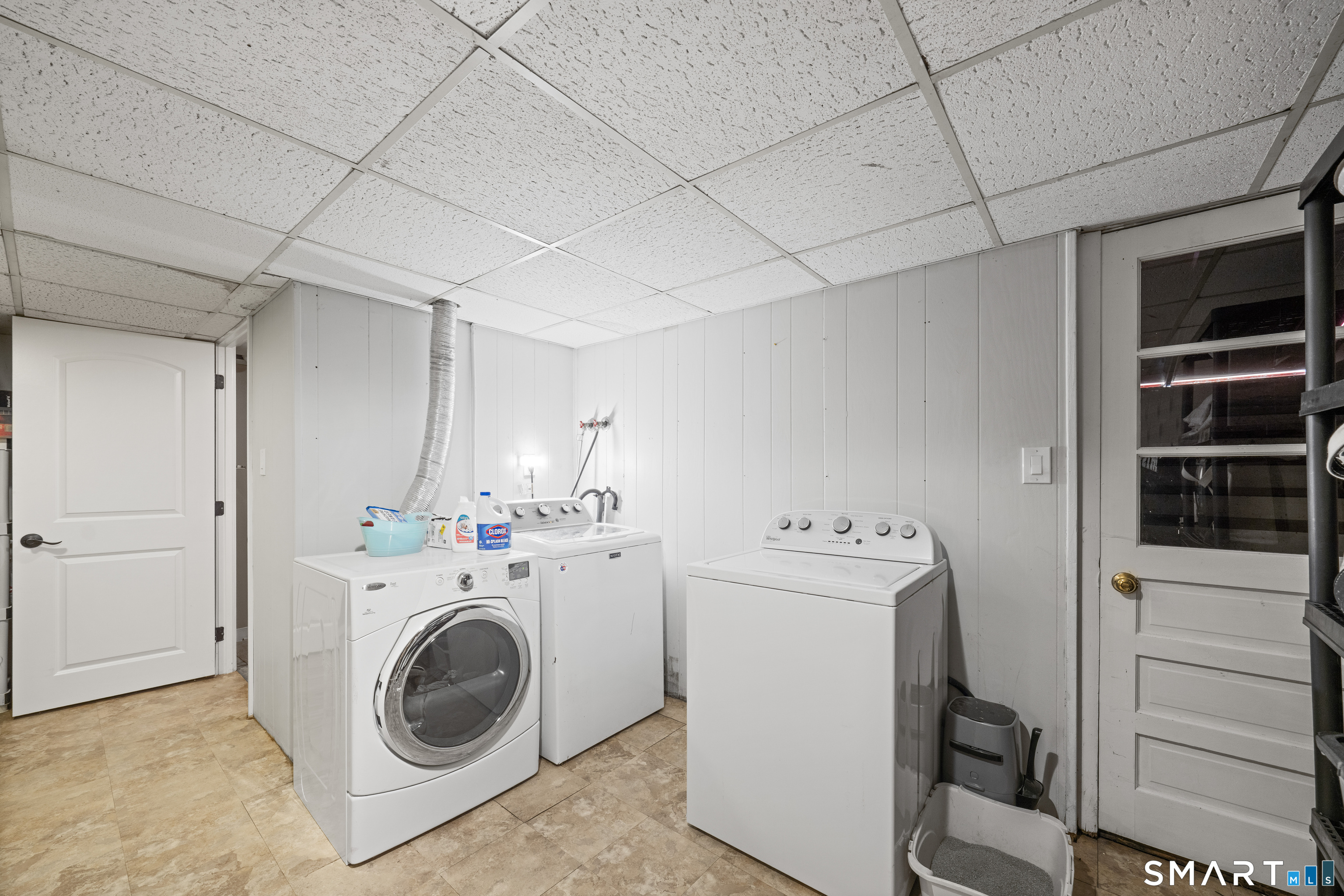 4 Whitewood Street Enfield CT 06082