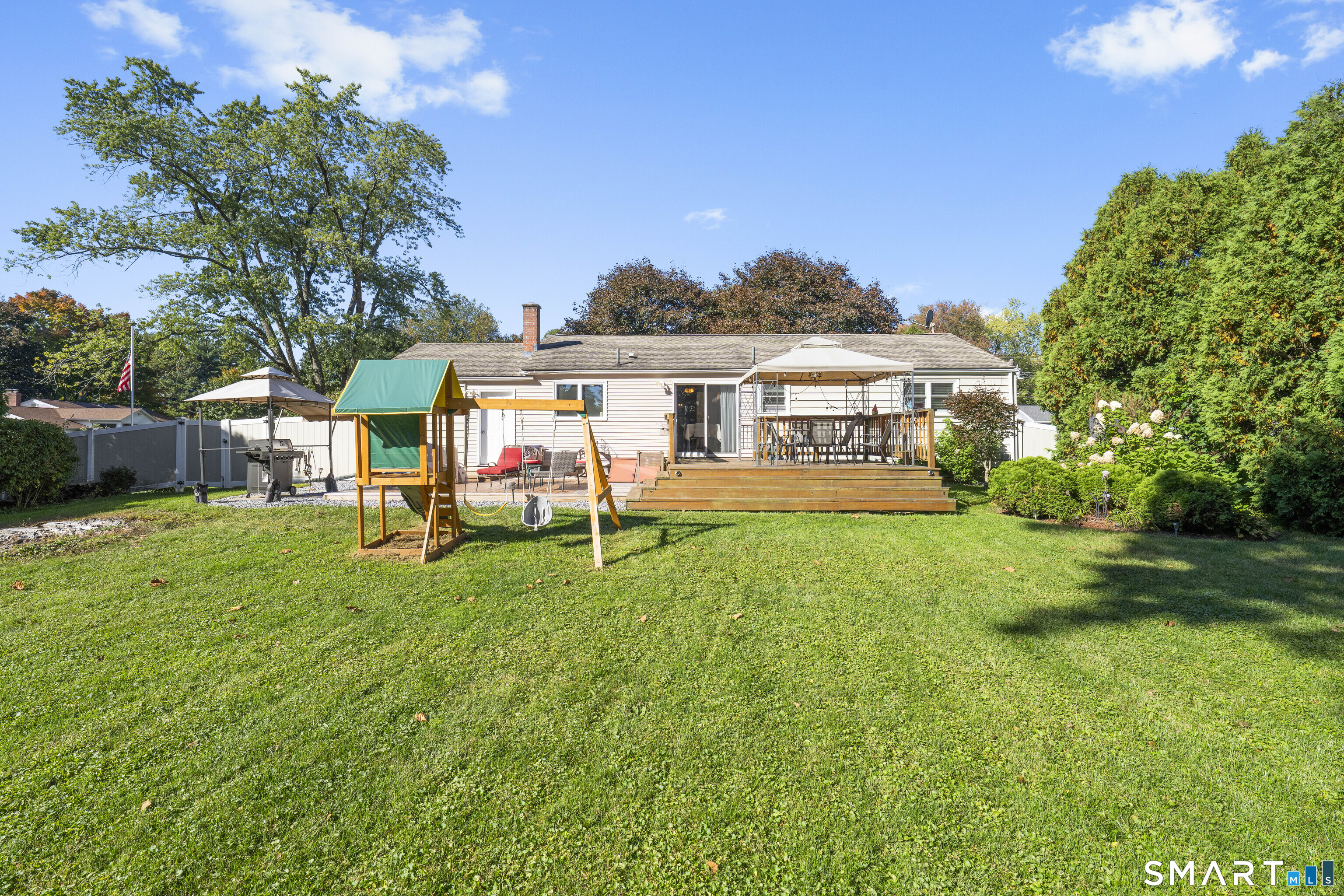 4 Whitewood Street Enfield CT 06082