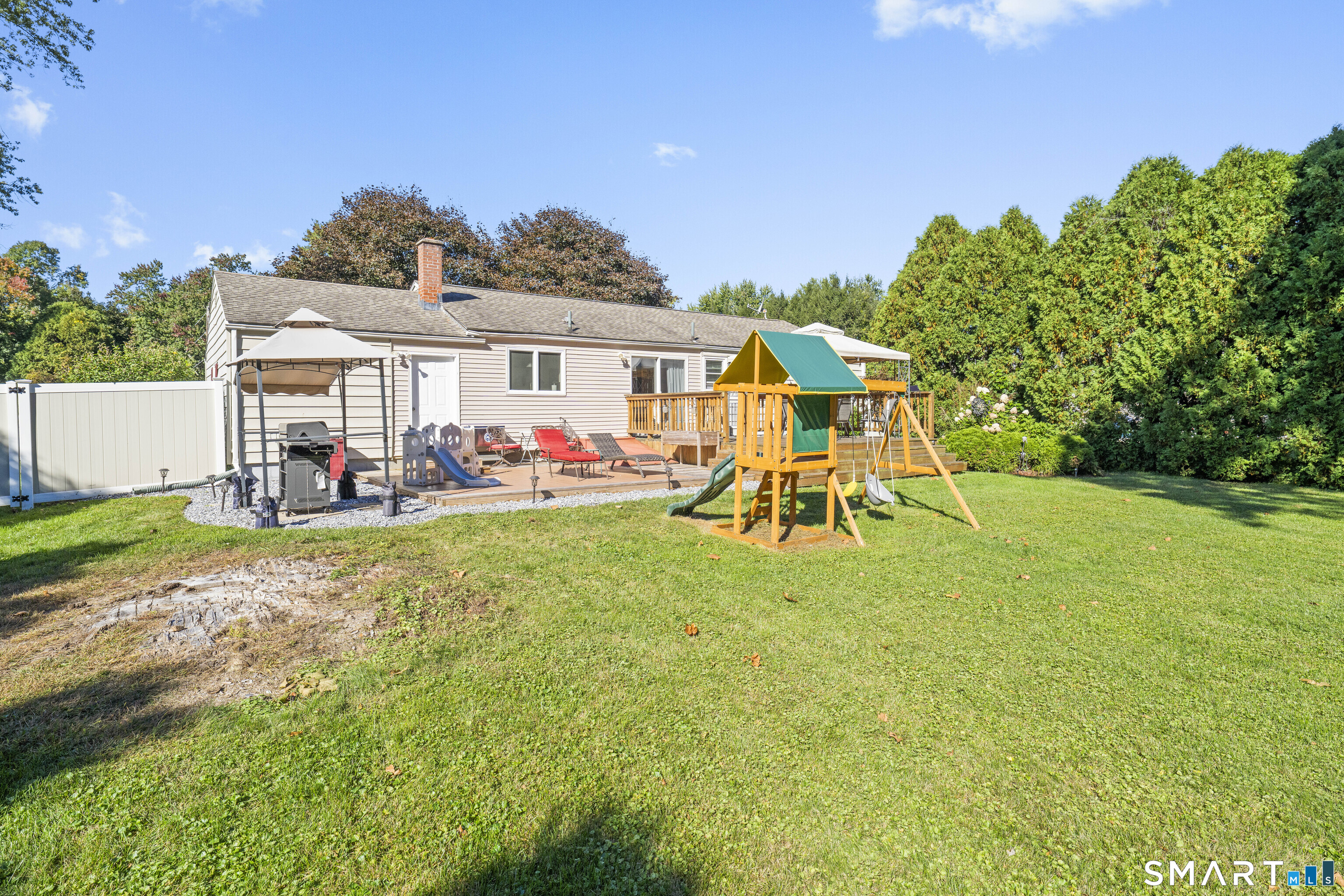 4 Whitewood Street Enfield CT 06082