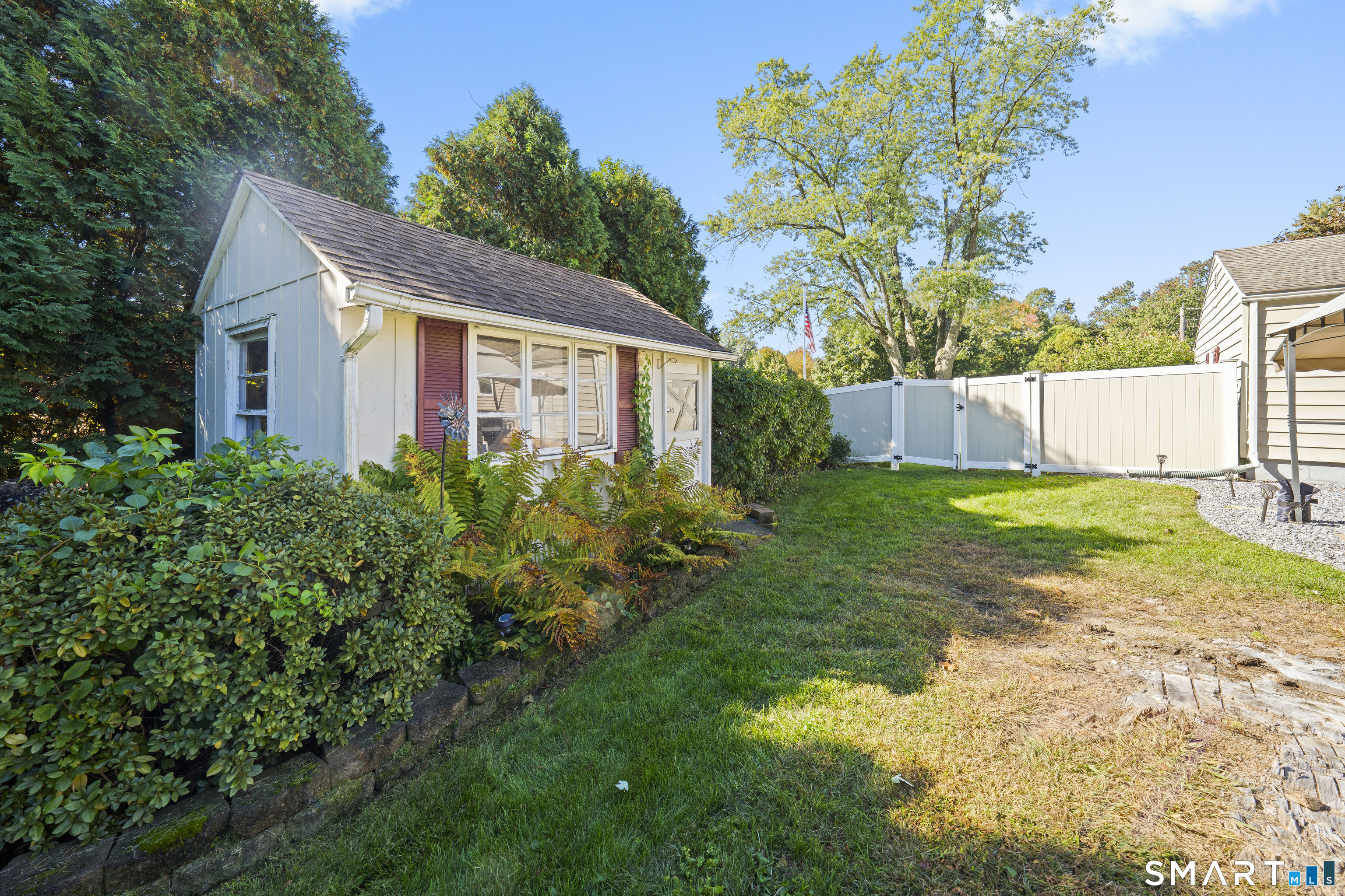 4 Whitewood Street Enfield CT 06082