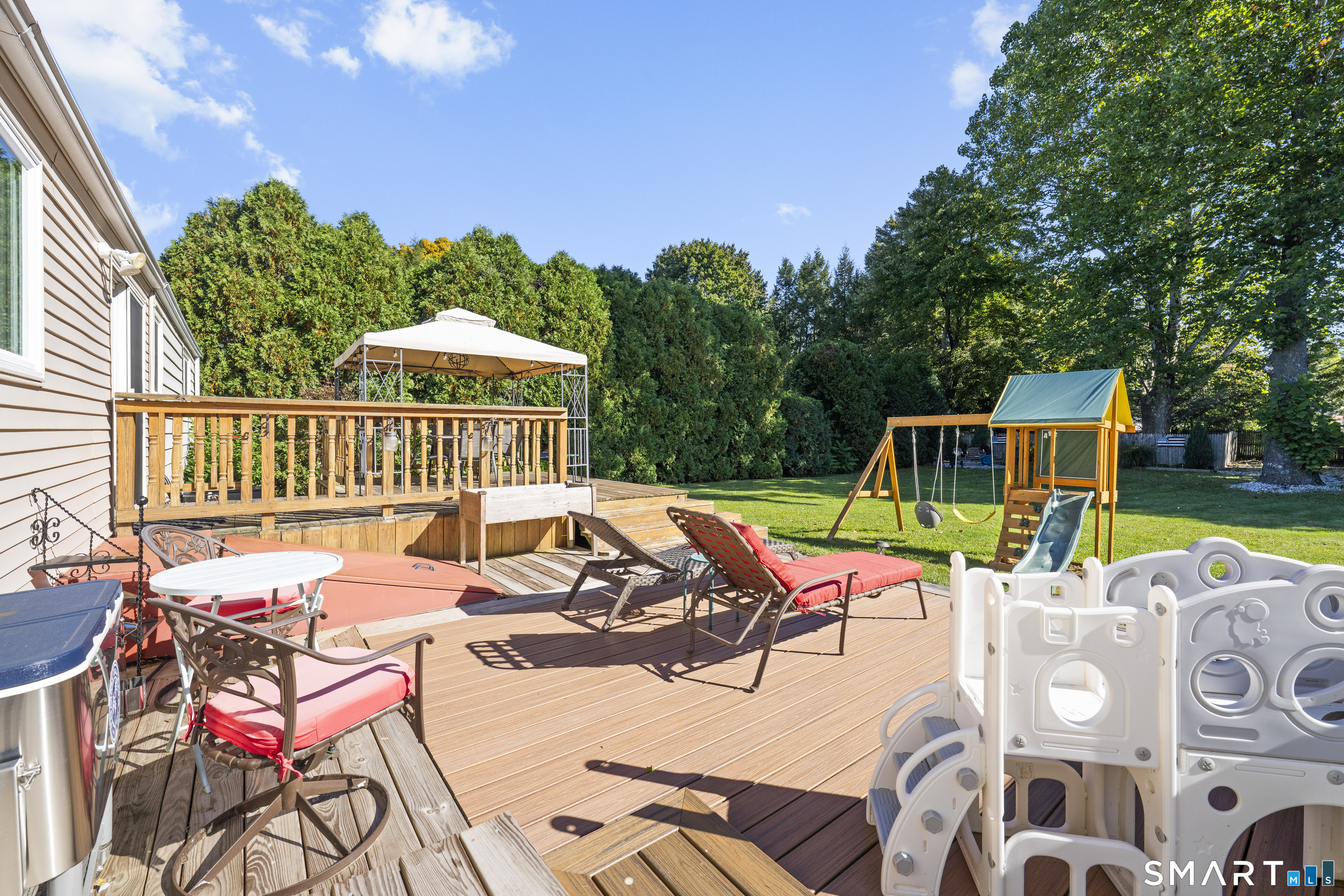 4 Whitewood Street Enfield CT 06082