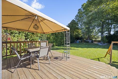 4 Whitewood Street Enfield CT 06082
