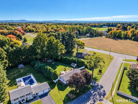 4 Whitewood Street Enfield CT 06082