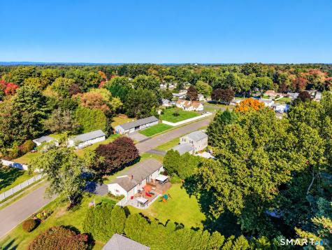 4 Whitewood Street Enfield CT 06082