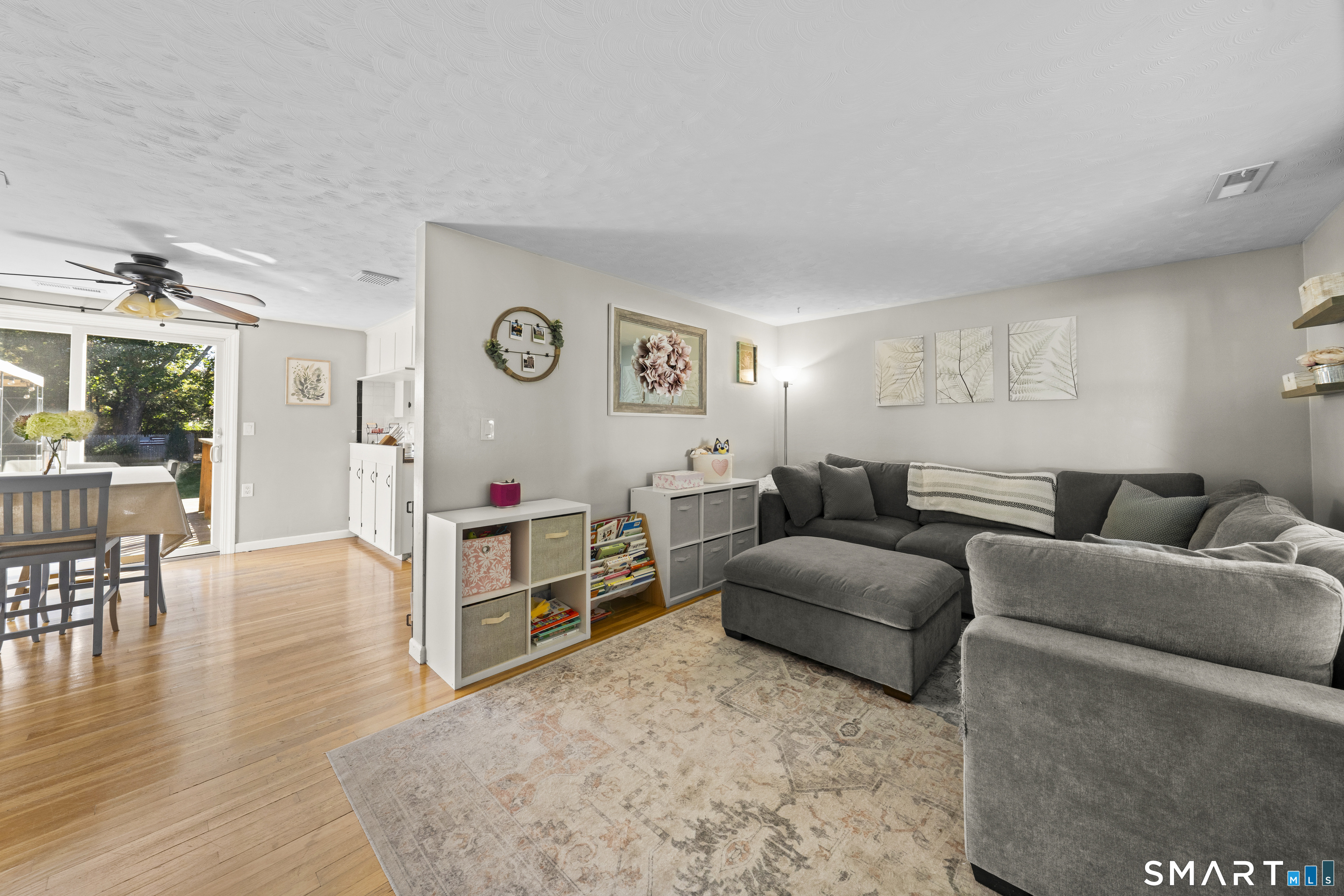 4 Whitewood Street Enfield CT 06082
