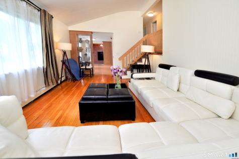 16 Ellen Drive Farmington CT 06032